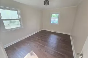 438 Dudley St, Burlington, NC 27217 - Photo 16