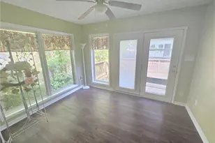 438 Dudley St, Burlington, NC 27217 - Photo 6
