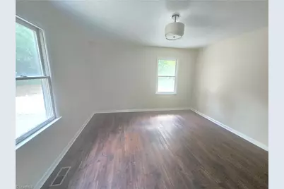438 Dudley Street, Burlington, NC 27217 - Photo 40