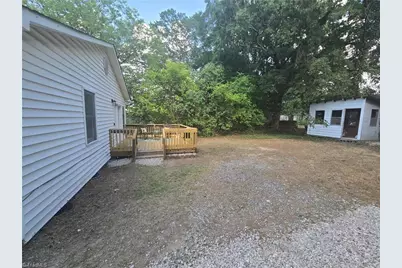438 Dudley Street, Burlington, NC 27217 - Photo 30