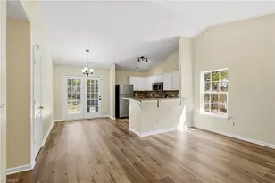 4401 Brecon Ln, Greensboro, NC 27407 - Photo 10