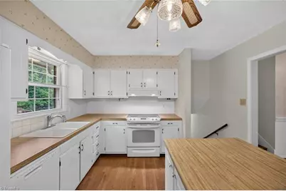 190 Farmbrooke Lane, Winston-Salem, NC 27127 - Photo 6