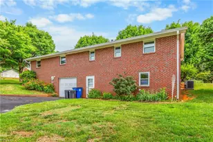 5500 Rozianna Dr, Winston-Salem, NC 27106 - Photo 24
