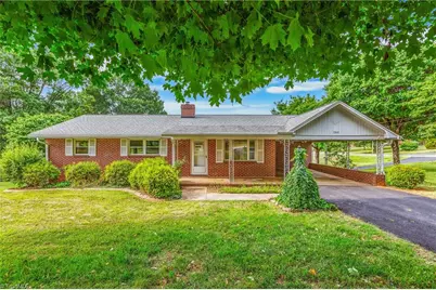 5500 Rozianna Drive, Winston-Salem, NC 27106 - Photo 2