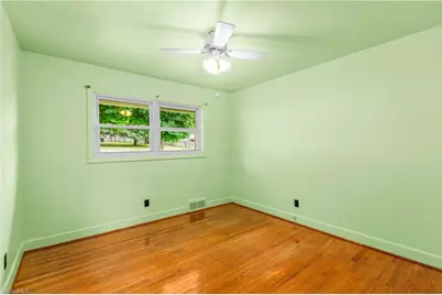 5500 Rozianna Drive, Winston-Salem, NC 27106 - Photo 14