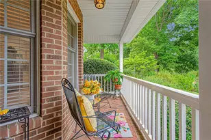 319 Westridge Dr, Burlington, NC 27215 - Photo 2