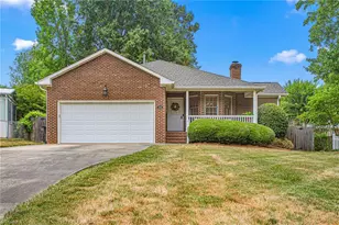 319 Westridge Dr, Burlington, NC 27215 - Photo 4