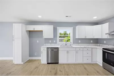 1118 Border Street, Burlington, NC 27217 - Photo 6