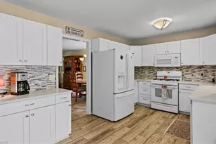 2418 Quaker Landing Rd, Greensboro, NC 27455 - Photo 14