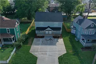 306 Oakwood St, High Point, NC 27262 - Photo 10