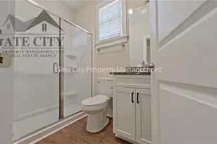 306 Oakwood St, High Point, NC 27262 - Photo 4