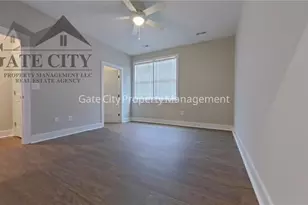 306 Oakwood St, High Point, NC 27262 - Photo 8