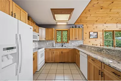 605 Valley View Drive, Purlear, NC 28665 - Photo 8