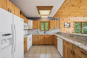 605 Valley View Dr, Purlear, NC 28665 - Photo 8