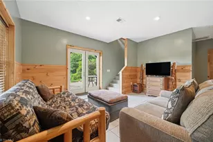 605 Valley View Dr, Purlear, NC 28665 - Photo 22