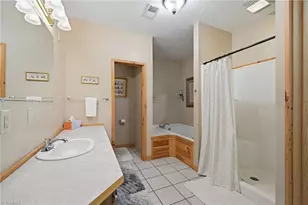 605 Valley View Dr, Purlear, NC 28665 - Photo 26