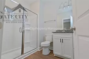 306 Oakwood St, High Point, NC 27262 - Photo 4