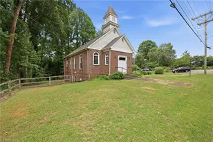 210 Oak Grove Rd, Elkin, NC 28621 - Photo 4