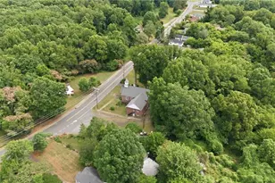 210 Oak Grove Rd, Elkin, NC 28621 - Photo 8