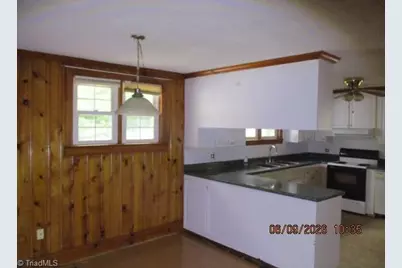 4666 Seward Road, Pfafftown, NC 27040 - Photo 14