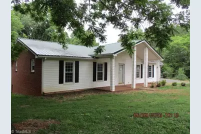 4666 Seward Road, Pfafftown, NC 27040 - Photo 2