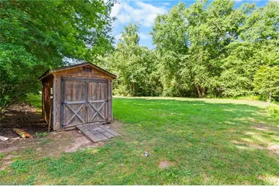 157 Buttercup Lane, Ararat, NC 27007 - Photo 8