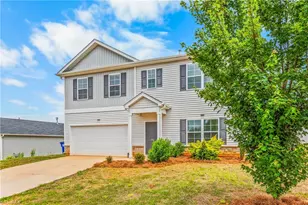 454 Infinity Cir, Winston-Salem, NC 27103 - Photo 2