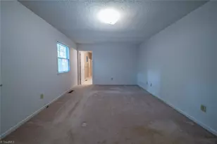 265 Rolling Green Dr, Winston-Salem, NC 27107 - Photo 26