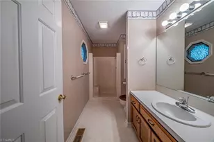 265 Rolling Green Dr, Winston-Salem, NC 27107 - Photo 28