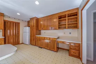 265 Rolling Green Dr, Winston-Salem, NC 27107 - Photo 14