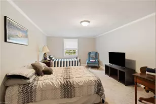 706 W Cornwallis Dr, Greensboro, NC 27408 - Photo 32