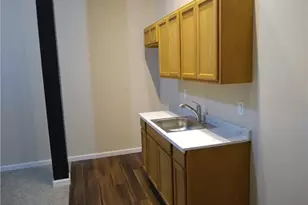 118 W Murphy St, Madison, NC 27025 - Photo 2