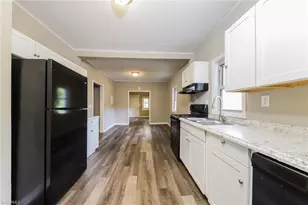 1901 N Dunleith Ave, Winston-Salem, NC 27105 - Photo 6