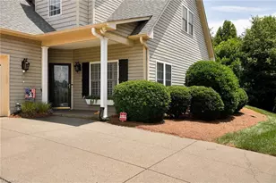 1074 Muirfield Ave, Clemmons, NC 27012 - Photo 2