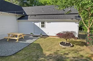 1253 Carolina St, Graham, NC 27253 - Photo 24