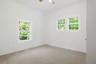 1253 Carolina St, Graham, NC 27253 - Photo 16