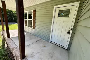 1 Lambeth Dr, Thomasville, NC 27360 - Photo 4