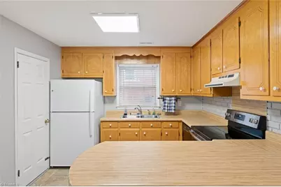 731 Oakgrove Drive, Graham, NC 27253 - Photo 14