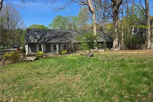 1010 High Ridge Rd, Kernersville, NC 27284 - Photo 2