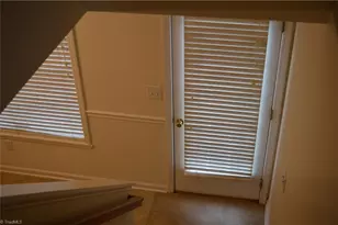 484 Dunwood Dr, High Point, NC 27265 - Photo 32