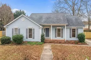 6721 River Hills Dr, Greensboro, NC 27410 - Photo 1