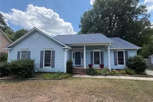 6721 River Hills Dr, Greensboro, NC 27410 - Photo 2