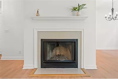 310 Meadows Circle, Winston-Salem, NC 27104 - Photo 6
