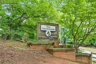 310 Meadows Cir, Winston-Salem, NC 27104 - Photo 26