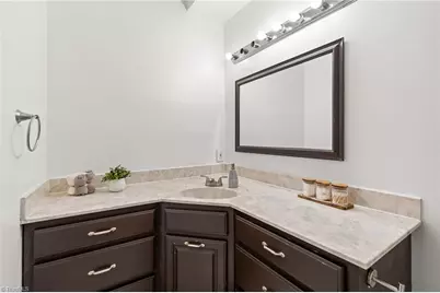 310 Meadows Circle, Winston-Salem, NC 27104 - Photo 18