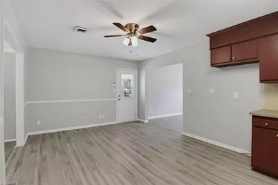 905 Camden Court, Winston-Salem, NC 27103 - Photo 10