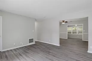 905 Camden Ct, Winston-Salem, NC 27103 - Photo 4