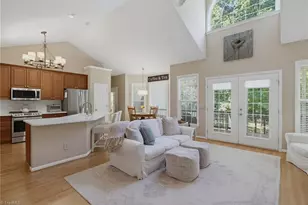 1203 Foxhaven Dr, Greensboro, NC 27455 - Photo 10