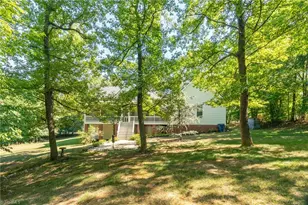 1203 Foxhaven Dr, Greensboro, NC 27455 - Photo 32