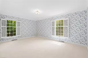 5204 Hedrick Dr, Greensboro, NC 27410 - Photo 20